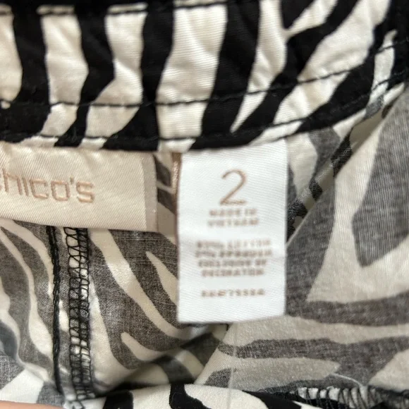 NEW! Chico's Zebra Black and White Mini Pencil Skirt Night Out Size 2 - Picture 8 of 11